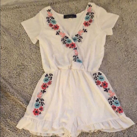 Francesca's Collections Other - Romper